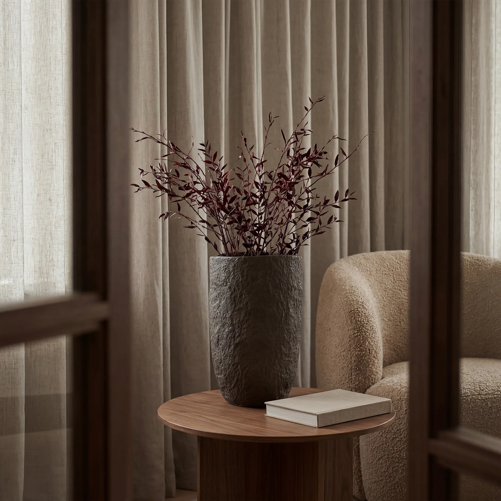 Lysandra - Vaso per piante in MGO marrone stile moderno - Image 2