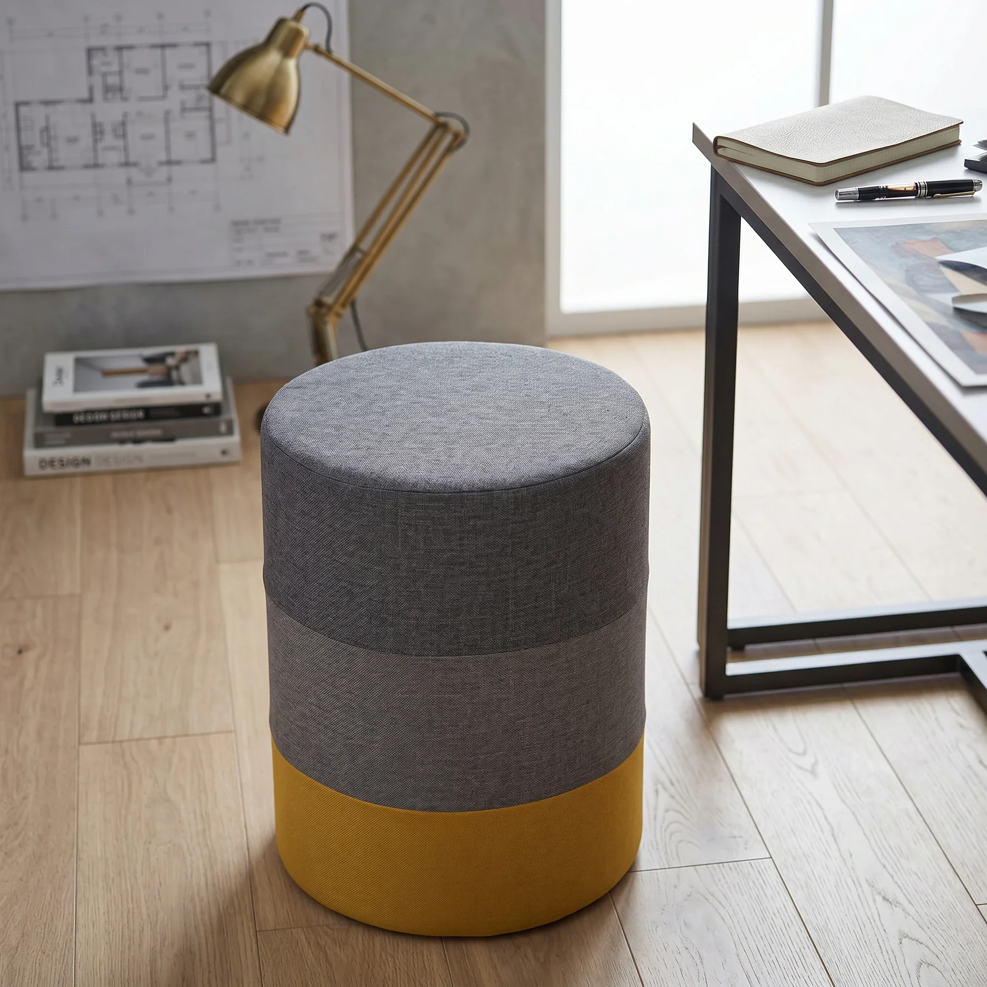 Telopea - Pouf tondo imbottito grigio e giallo - Image 2